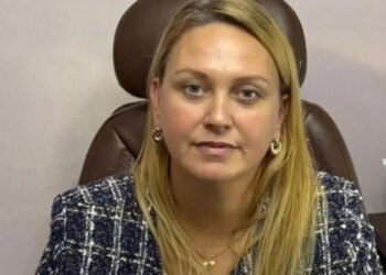 Në kazino me të shoqin; në gjykatë për 69 mln lekë 'zhdukura', ish-drejtoresha e Postës: Kam 6 fëmijë…