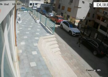 Nga makinat te shtëpitë dhe dyqanet: Arrestohet 29-vjeçari në Durrës, autor i 7 vjedhjeve në korrik