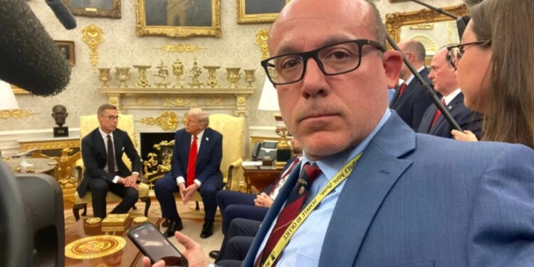 Njohur për raportimet mbi tensionet Trump–Meloni, korrespondenti italian në Shtëpinë e Bardhë gjendet i pajetë në Uashington, dyshohet