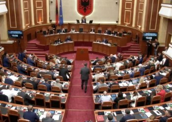 Nuk u dakordësuan në Konferencën e Kryetarëve; në Kuvend refuzohet kërkesa e PD-së për zgjatjen e afatit Territoriales