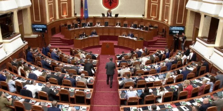 Nuk u dakordësuan në Konferencën e Kryetarëve; në Kuvend refuzohet kërkesa e PD-së për zgjatjen e afatit Territoriales