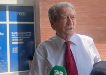 PD reflekton, pas mbledhjes në seli anulon bojkotin, niset drejt Kuvendit për seancën plenare, Berisha: U faktua se...