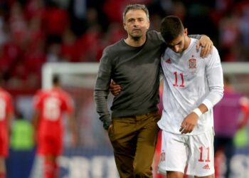 PSG në negociata të avancuara me sulmuesin e Barcelonës, Enrique vendos ultimatum për transferimin e ish-dhëndrit