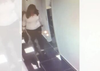 Pamje sigurie në Postën e Durrësit publikohen së pari, kur ish-shefja e financës zbraz arkën dhe largohet