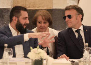 Panik për Emmanuel Macron, teksa shpërthime të vazhdueshme dëgjohen në Damask gjatë vizitës së presidentit francez