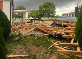 Pas Kosovës dhe Maqedonisë, stuhia e fuqishme 'mbërthen' Shqipërinë, ja si është situata në vend