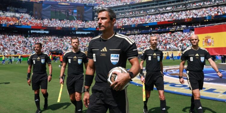 Pas finales së Botërorit që shënoi kulmin, Slavko Vincic tërhiqet përfundimisht nga arbitrimi