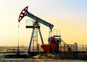 Pauza në konfliktin SHBA-Iran ul çmimin e karburanteve; nafta zbret në 90 dollarë për fuçi