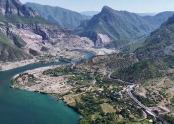 Përfundon rruga e Komanit, rikonstruksioni i segmentit të rrezikshëm ka rritur numrin e turistëve