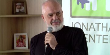 Plani Kombëtar i Veprimit 2026-2030 për Personat me Aftësi Ndryshe, Rama: Shteti do paguajë sigurimet nënave e kujdestarëve