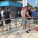 Pranë Parlamentit, përplasje mes protestuesve dhe policisë, çahet gardhi metalik