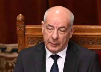 Presidenti i Hungarisë dorëhiqet pas amendamentit kushtetues; opozita ndryshon balancat politike
