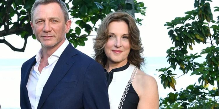 Producentja e James Bond rrëfen frikën nga përndjekja 10-vjeçare: Jetoj në ankth të vazhdueshëm