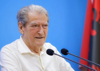 Protokolli i Turqisë i dorëzoi Begajt ftesën për në Samit, Berisha: Rama bllokoi udhëtimin e Presidentit drejt Ankarasë