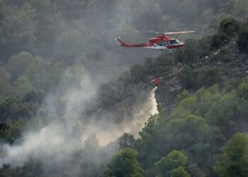 Pse Evropa po digjet këtë verë: temperaturat ekstreme dhe thatësira po ushqejnë zjarret