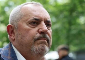 Putin me dorë të hekurt: Politikan rus që doli kundër luftës në Ukrainë arrestohet nga autoritetet