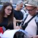 Qytetarët protestojnë para SPAK dhe dorëzojnë padinë për The Albanian Files