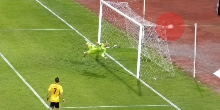 Rrjetë e çarë apo goditje e papërmbajtshme? Momenti epik nga Elbasani – BATE Borisov