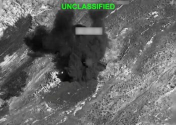 SHBA-ja vijon sulmet, godet Iranin për natën e nëntë radhazi për të nderuar amerikanët e rënë