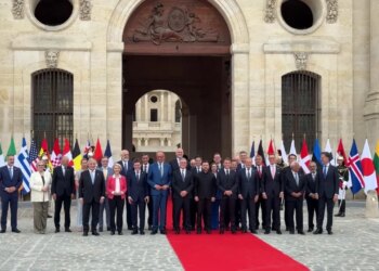 Samiti i Koalicionit të Vullnetmirëve në Paris: liderët vendosin ndërtimin e një programi të përbashkët europian anti-balistik