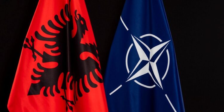 Shqipëria firmos për bankën e NATO-së dhe i bashkohet nismës për financimet e investimeve të mbrojtjes së aleancës