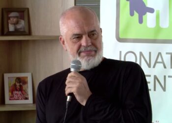 Shqipëria qëndron krah Gjermanisë, Rama pas sulmit në Berlin: Asnjë tolerancë për urrejtjen, dhunën, ekstremizmin