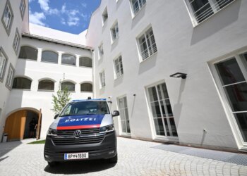 Shtëpia ku lindi Adolf Hitleri kthehet në stacion policie; Austria synon t’i japë fund simbolikës naziste
