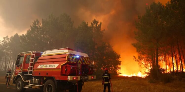 Si bomba atomike — Evropa përballet me megazjarret; Franca dhe Spanja nën pushtetin e flakëve