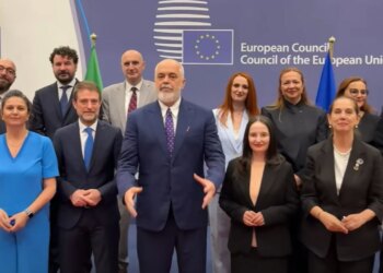 Si thanë? S’ka më negociata? Rama nga Brukseli ndan videon: Do t’i mbyllim të gjithë kapitujt deri 2027
