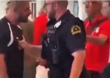 Skandal në Dallas: Policia amerikane sulmon delegacionin egjiptian para ndeshjes vendimtare