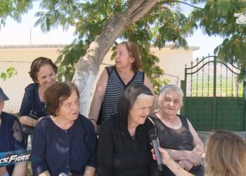 Skandal në Xarrë: Postieri zhduku 13 muaj pensionesh, kam borxh 37 mln lekë, do shes tokën t'ua shlyej