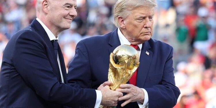 Skandali 20-miliardësh: Gianni Infantino ia shet Kampionatin Botëror kapitalit privat, hyn dhëndri i Trump