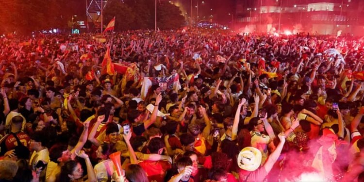 Spanjë, festa kthehet në tragjedi: adoleshenti vdes pas shembjes së shatërvanit