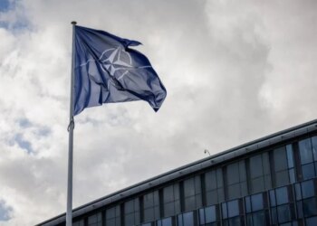 Spiunia kineze në selinë e NATO-s arrestohet nga policia; po praktikohej në selinë ushtarake të aleancës