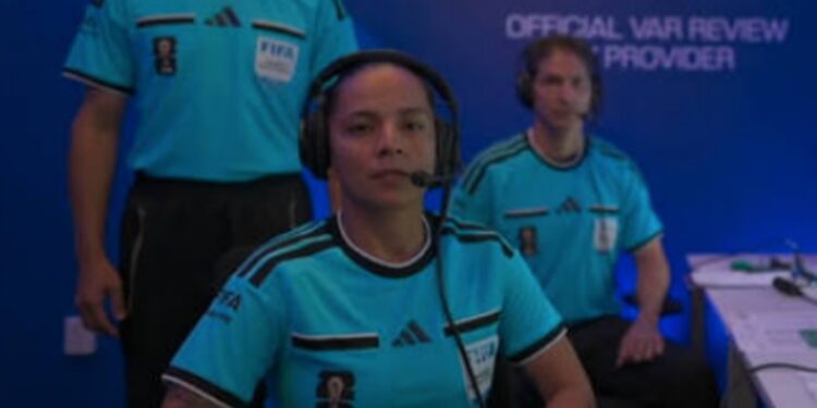 Tatiana ‘syshqiponja’ Guzman: kush është arbitrja asistente e VAR e finales që ka shkruar historinë e Nicaraguas