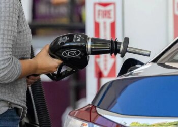 Tensionet në Lindjen e Mesme: nafta sërish thyen rekorde, arrin 100 dollarë për fuçi