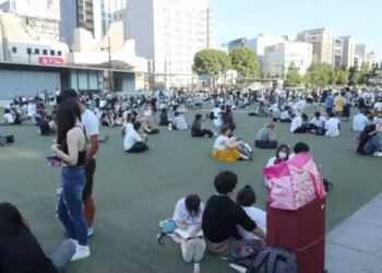 Tërmet i fuqishëm godet Japoninë; urdhër evakuimi për 300,000 njerëz
