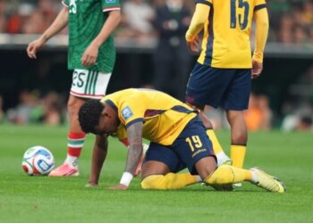 Tmerr në Botëror: Pesë futbollistë luajtën me pistoletë në kokë: Nëse fitoni, ju vrasim familjen (Detaje)