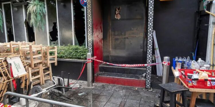 Tragjedia në një lokal në Bangkok: viktimat arrijnë 30; zbulohen shkaqet e zjarrit që u përhap brenda sekondash