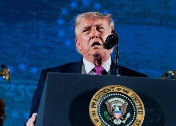 Trump miraton marrëveshjen bërthamore me Arabinë Saudite; rriten shqetësimet për garën atomike në Lindjen e Mesme