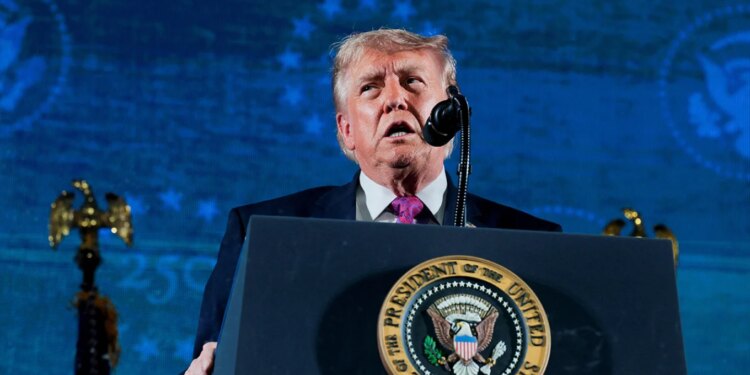 Trump miraton marrëveshjen bërthamore me Arabinë Saudite; rriten shqetësimet për garën atomike në Lindjen e Mesme