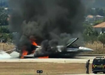 VIDEO/ Momenti dramatik kur një F-16 bën ulje emergjente në Zakynthos, piloti shpëton avionin pa përdorur rrotat