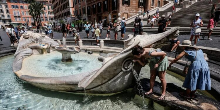 Vala e tretë e nxehtësisë godet Italinë; temperaturat priten të arrijnë 43 gradë
