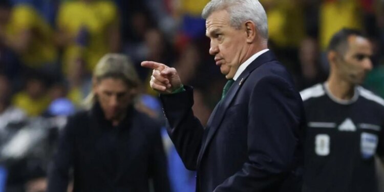 Vendimi i FIFA për Meksikë-Angli zemëron Aguirren: Është një goditje e ulët