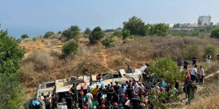 Video/ Aksident i frikshëm me autobus në Algjeri, të paktën 25 të vdekur dhe 44 të plagosur