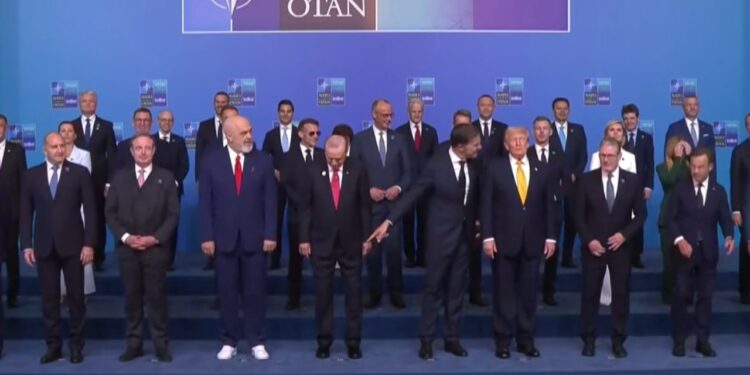 Video/ Atletet e Ramës tërheqin vëmendjen e Mark Rutte, si reagon Donald Trump