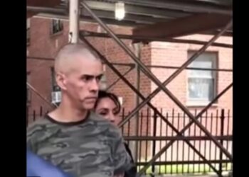 Video/ Dy të plagosur nga një sulm me thikë në Nju Jork, arrestohet 51-vjeçari, dyshohet se...