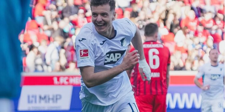 Ylli shqiptar lë Dortmundin në pritje, kërkon të transferohet vetë te Barcelona