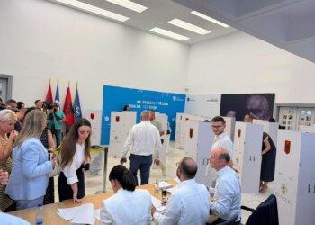 Zgjidhet kryesia e re e PD, Këshilli Kombëtar rrëzon 5 deputetë; cilët janë 20 më të votuarit