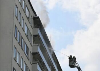 Zjarr masiv në pallatin 10-katësh në Belgjikë, disa të vdekur dhe shumë të plagosur